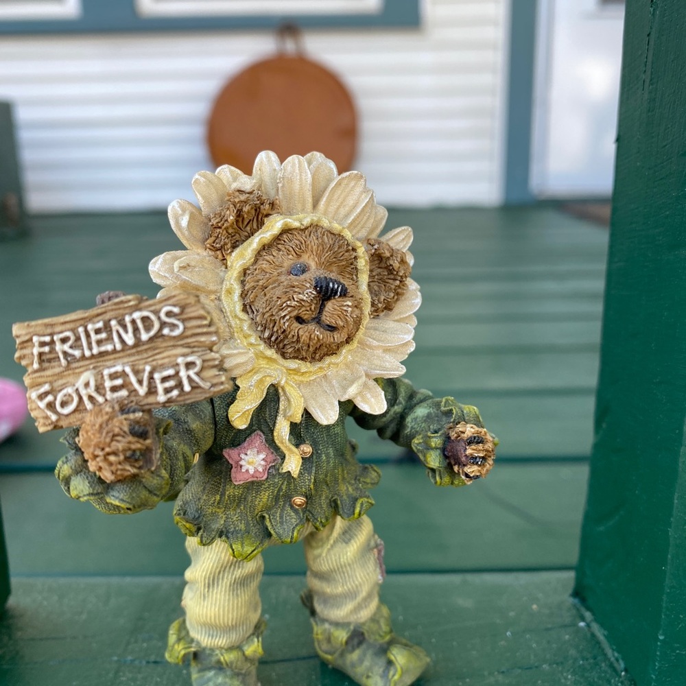 Boyd’s bears collection of 16 all 16 for $40